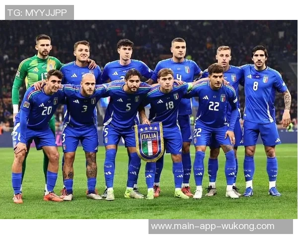 意大利国家队客战爱沙尼亚海报曝光多纳鲁马巴斯托尼小基恩齐亮相 意大利国家队客战爱沙尼亚海报曝光多纳鲁马巴斯托尼小基恩齐亮相