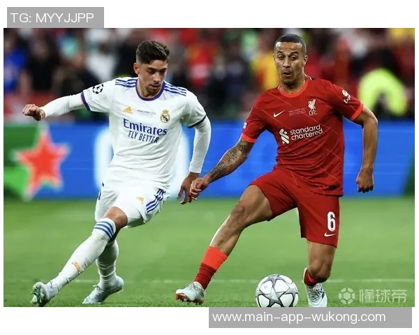 小猪赞格纳布里如穆勒般出色能控球化解对方防守 小猪赞格纳布里如穆勒般出色能控球化解对方防守