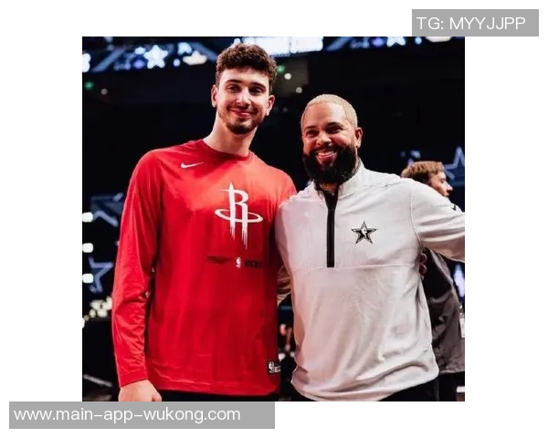 申京自信提升身体素质持球速度加快无球状态持续适应中 申京自信提升身体素质持球速度加快无球状态持续适应中